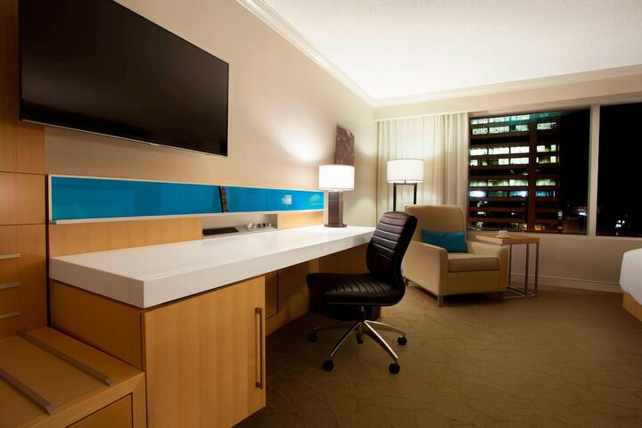 Delta Hotels by Marriott London Armouries