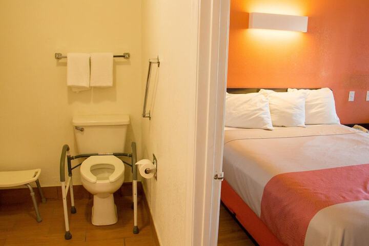 Room 15 of 35