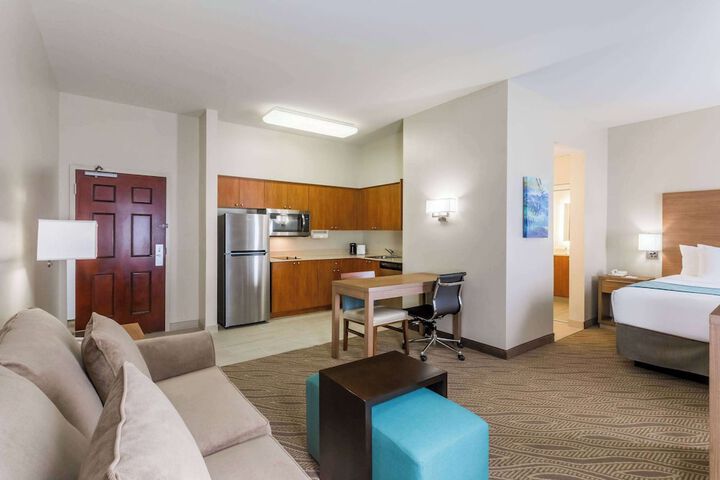 Room 11 of 35