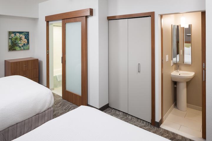 Room 28 of 57