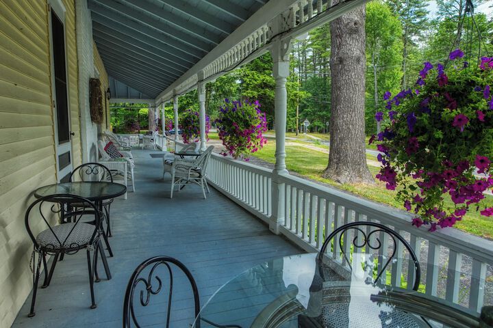 Rockwell Falls Inn and Wine Bar