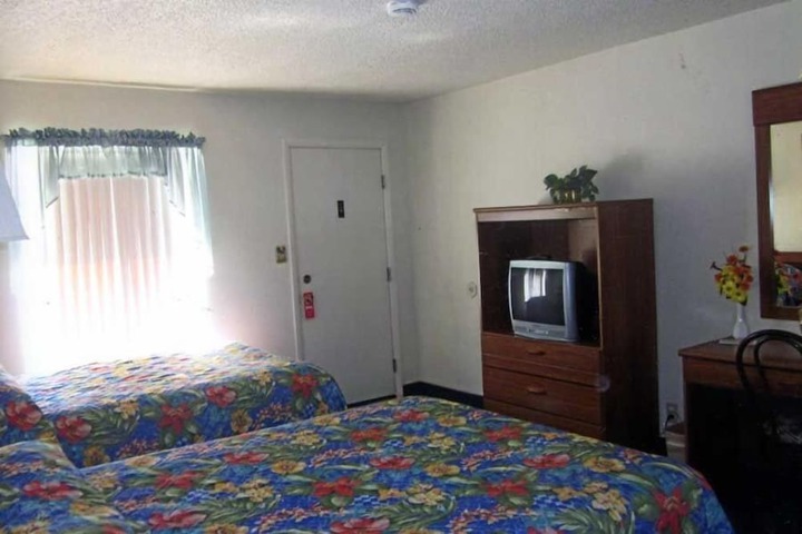 Room 18 of 27