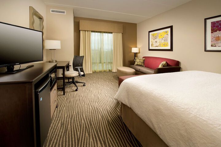 Room 9 of 31