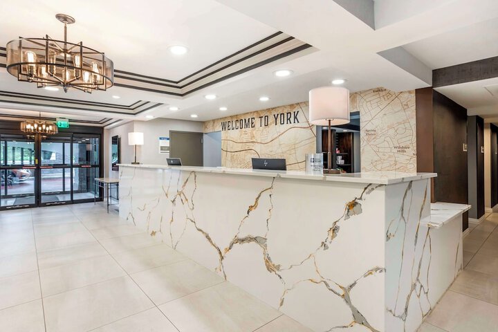 Best Western Plus Heritage Rail-South York / I-83