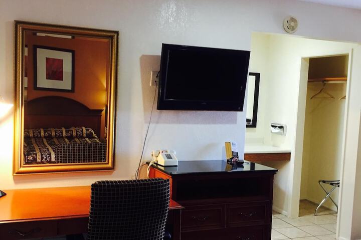 Room 19 of 23
