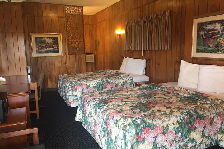 Room 8 of 29