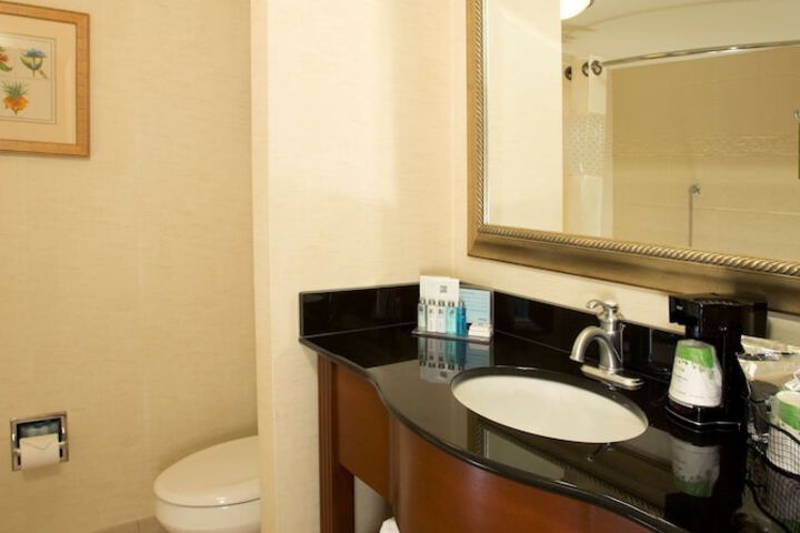 Room 10 of 26