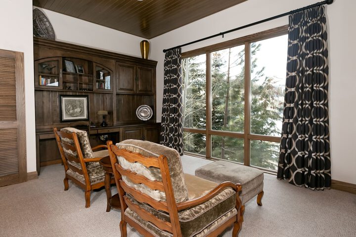 Stein Eriksen Lodge