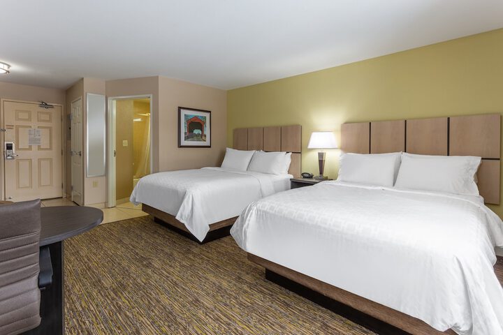 Room 25 of 29