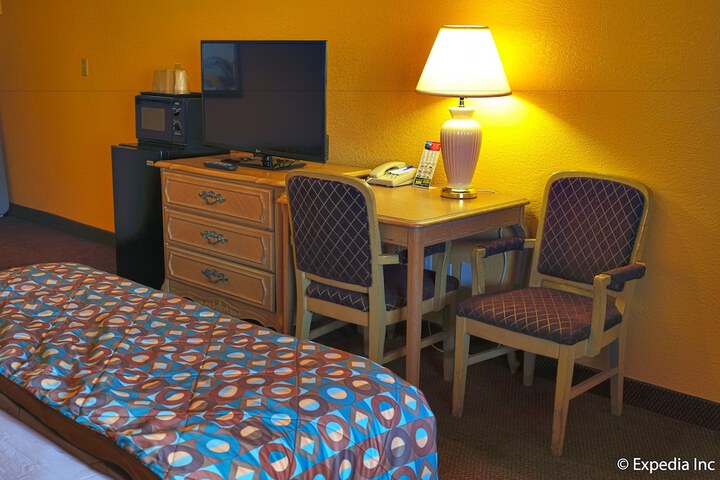 Room 85 of 131
