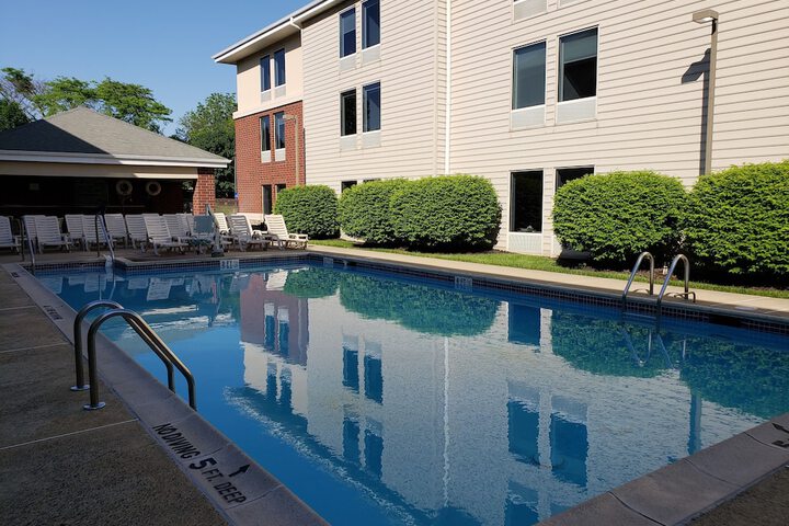 Pool 10 of 169