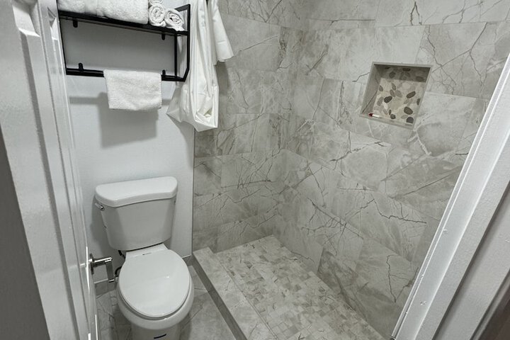 Room 12 of 14