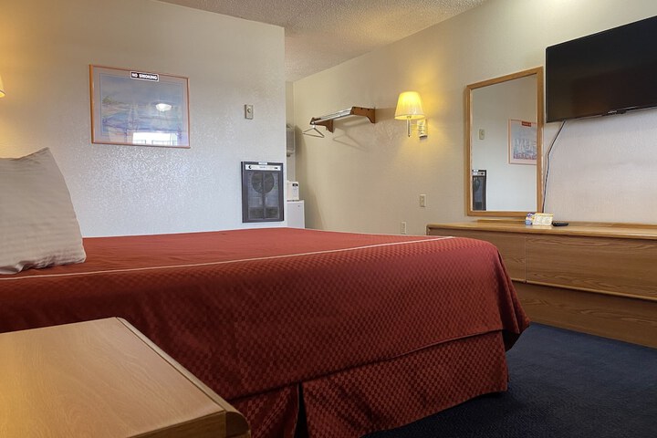 Room 25 of 50