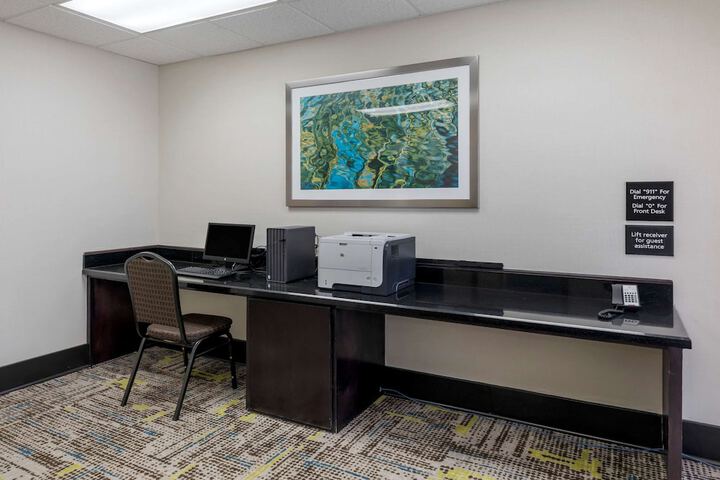 Business Center 29 of 29