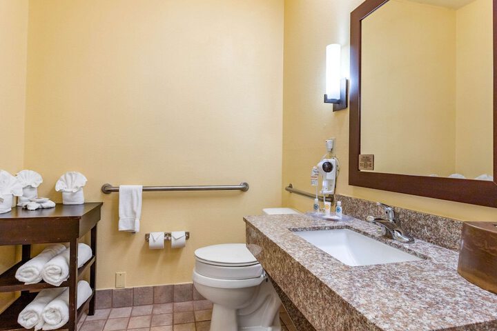 Room 16 of 25
