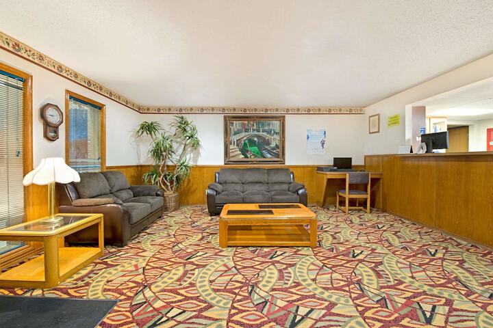 Hotel Interior 4 of 14