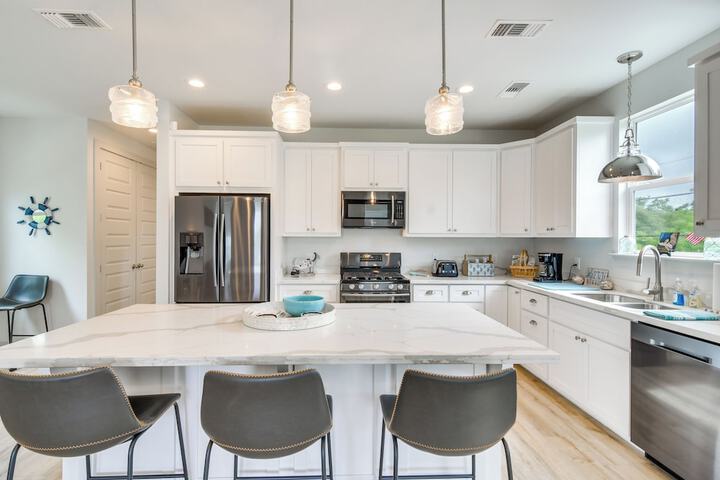 Modern Waveland Home w / Deck - Walk to the Beach!