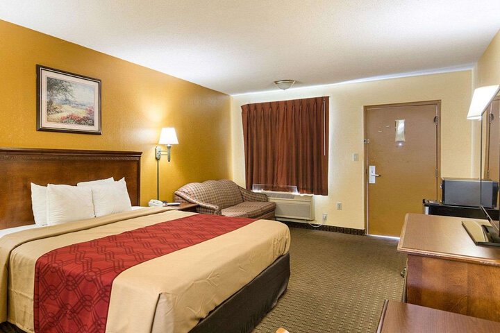 Room 22 of 27
