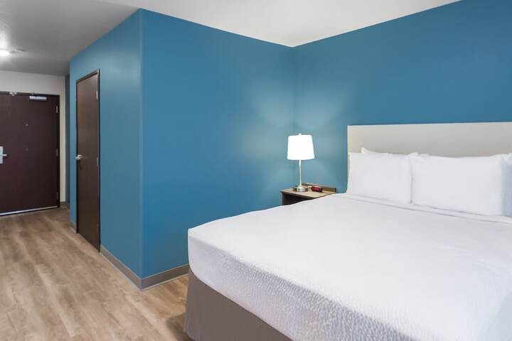 Room 18 of 29