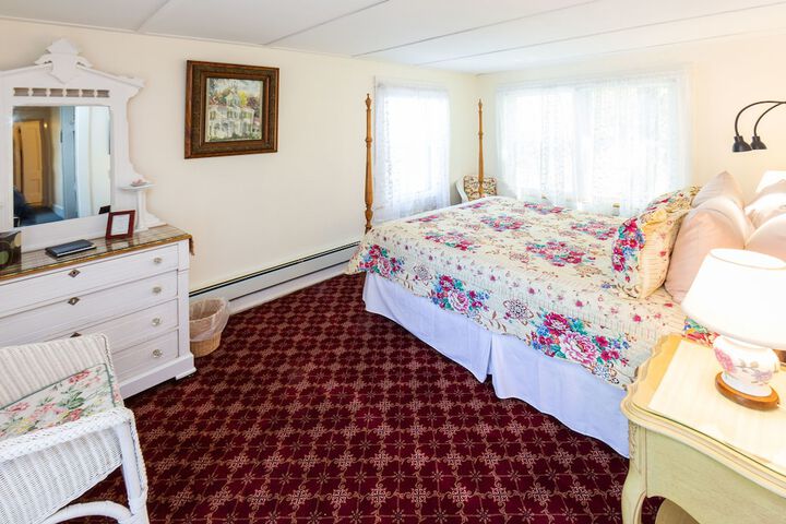 Room 28 of 41