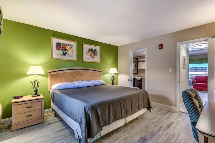 Room 9 of 23
