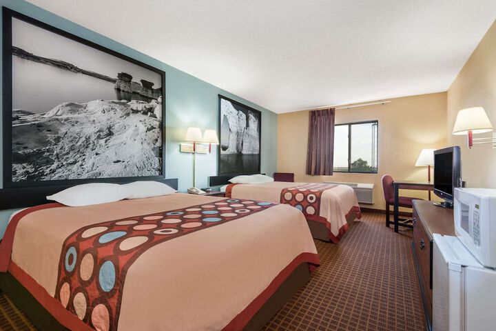Room 5 of 17