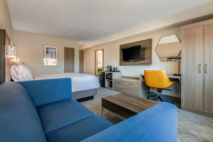 Room 20 of 37