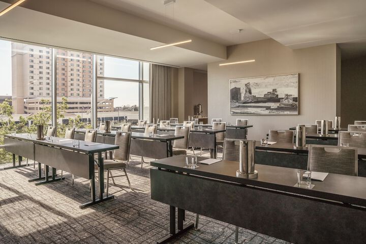 Hyatt Regency Houston / Galleria