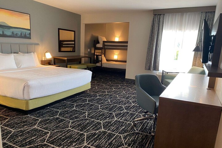 Room 31 of 62