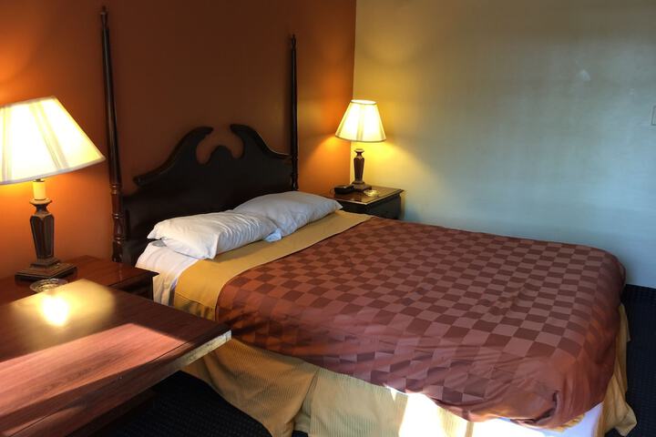 Room 14 of 32