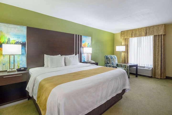 Quality Inn Paris