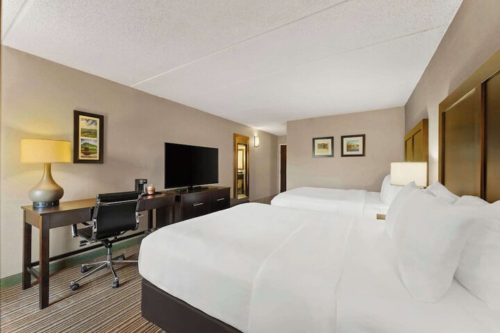 Room 32 of 45