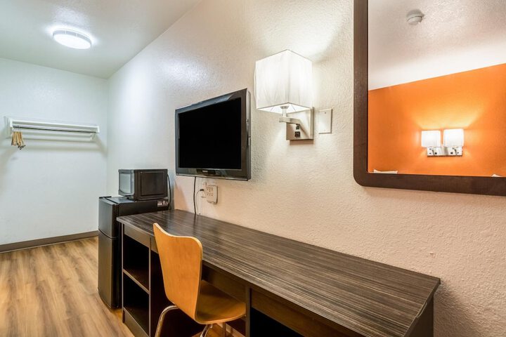 Room 26 of 41