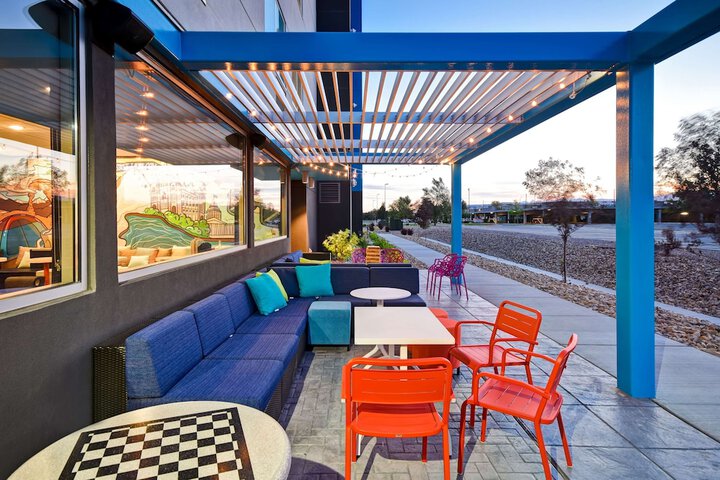 Terrace/Patio 30 of 33