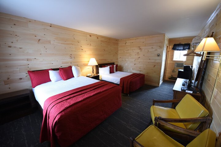Room 4 of 17