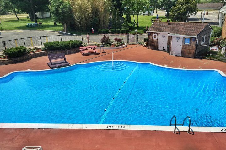 Pool 2 of 22