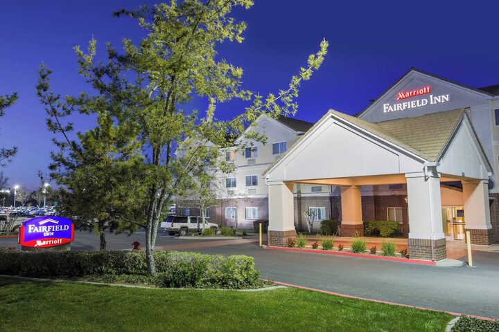 Hotel 3 of 27