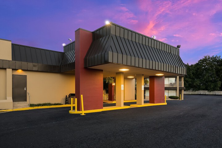 Hotel 4 of 36