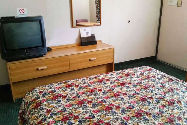 Room 34 of 36