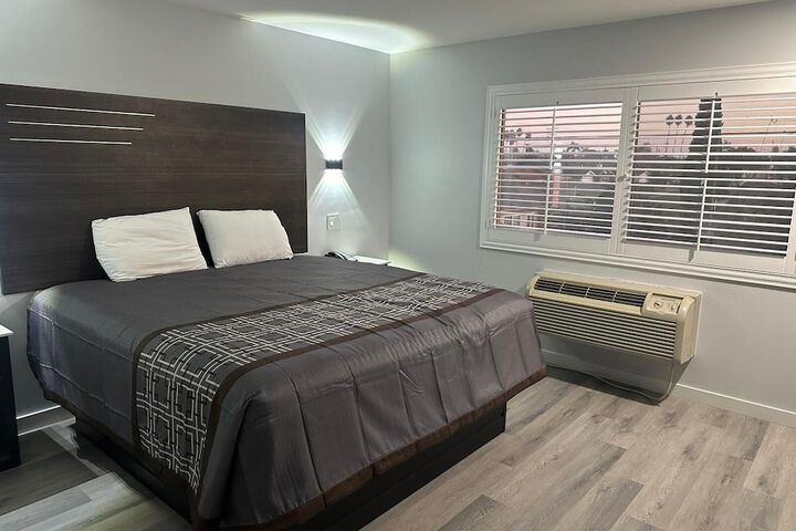 Room 10 of 10
