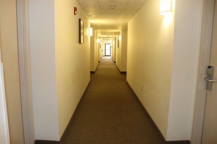 Ballroom/Hall 30 of 31