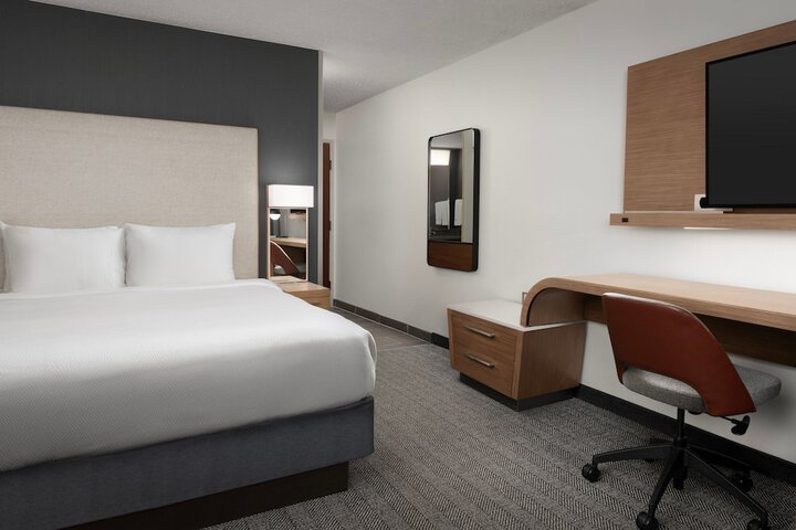 Room 19 of 32