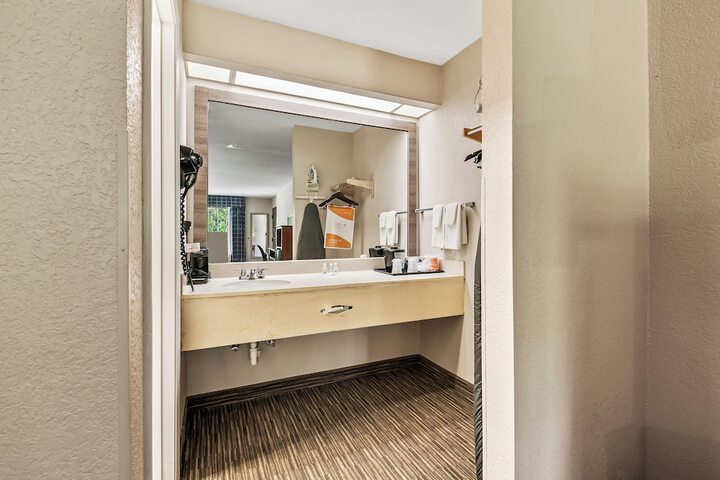 Quality Inn Quincy - Tallahassee West