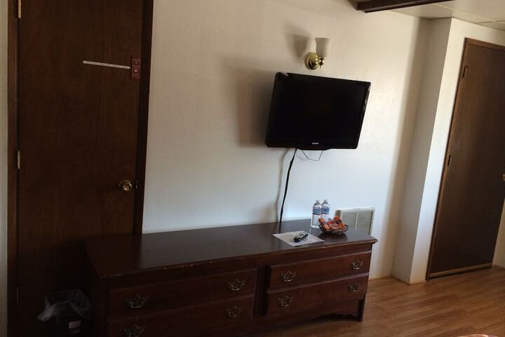 Room 40 of 40