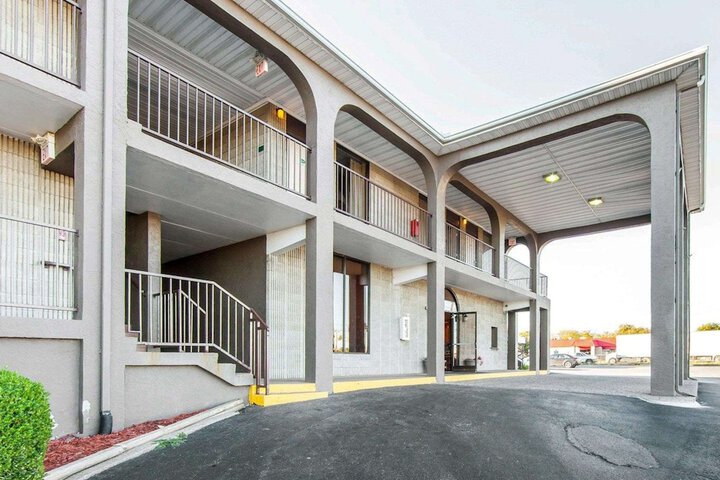 Hotel 3 of 41