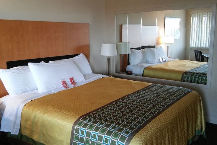 Room 20 of 36