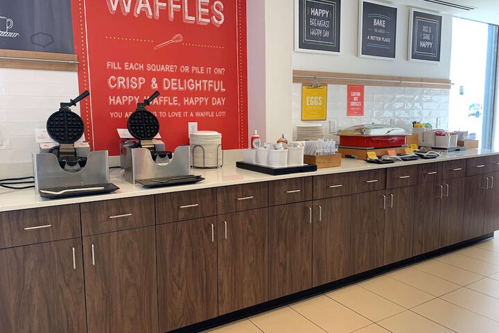 Breakfast/Coffee Service 63 of 71