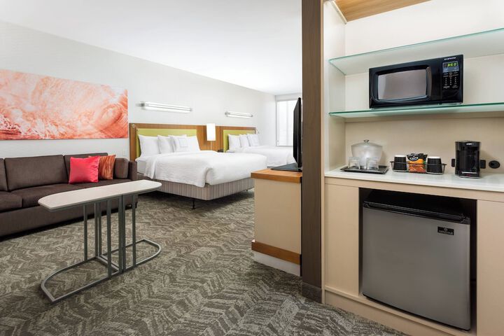 Room 28 of 37