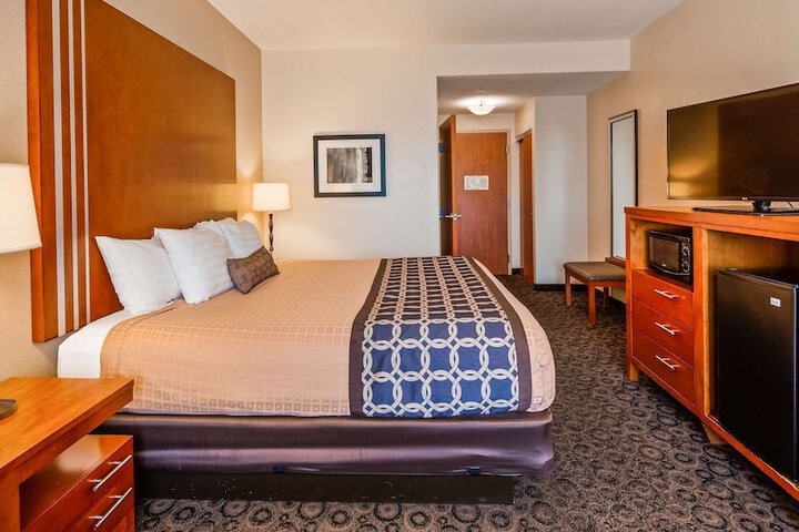 Room 15 of 25