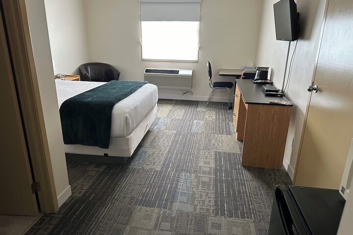 Room 68 of 77